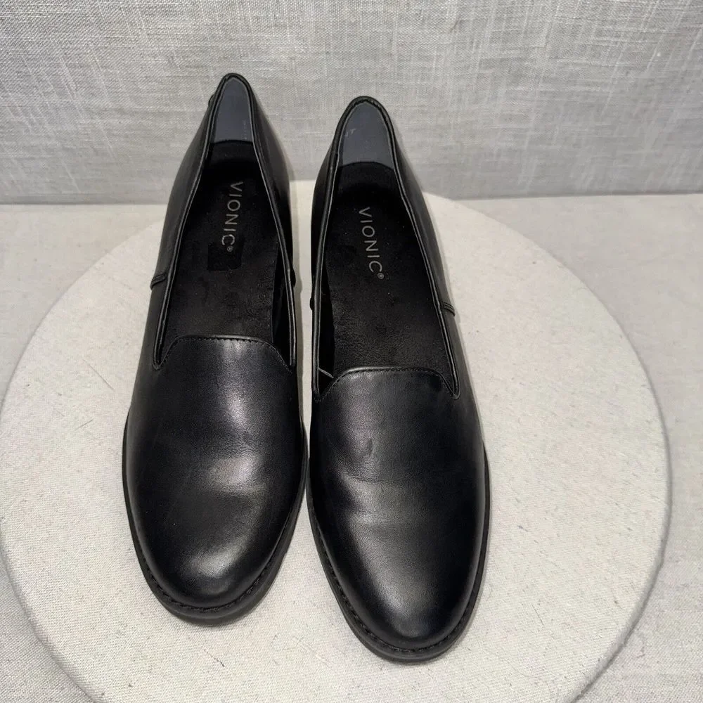 Vionic Willa Wedge Loafers Womens 9.5 Black‎ Water Repellent Lug Sole Corpcore